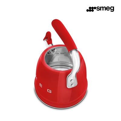 SMEG CKLW2001RD Чайник со свистком, 2.3 л, цвет красный